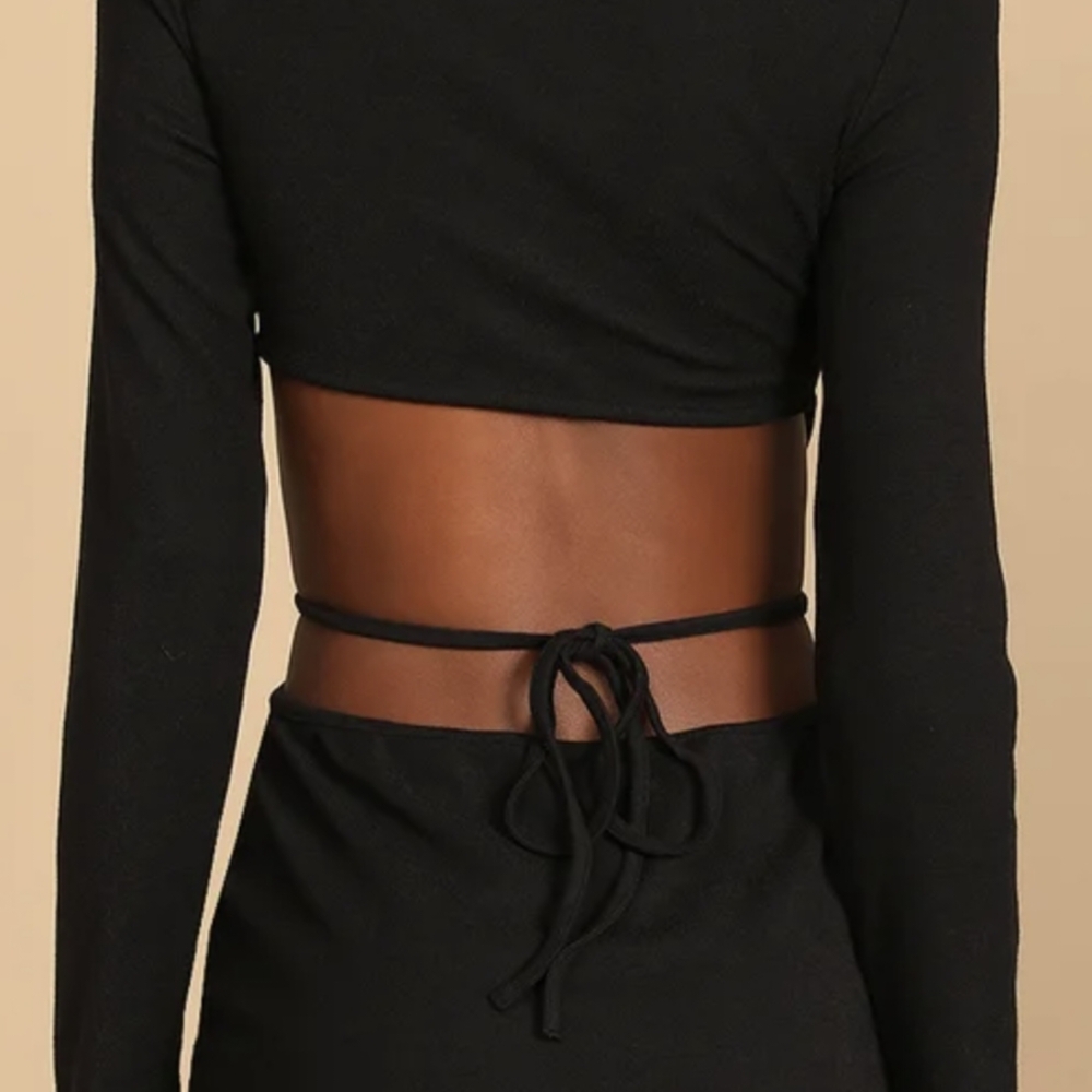 NWOT Lulus Black Sweater Dress with Cutout In the Back - Size XS - Picture 3 of 4